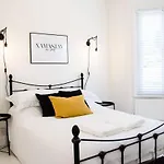 Boutique Getaway, Edge Of Old Town- 4Min Walk To Beach