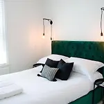 Boutique Getaway, Edge Of Old Town- 4Min Walk To Beach