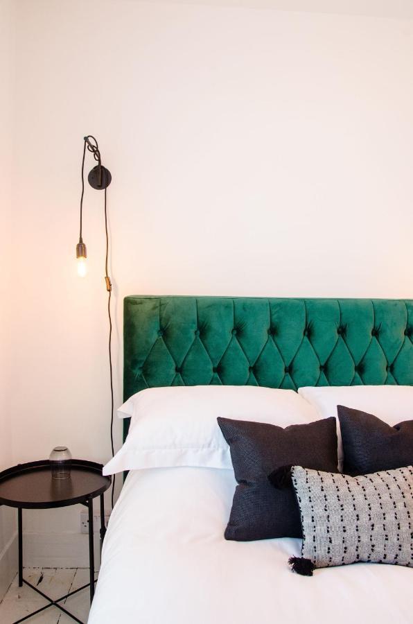 Boutique Getaway, Edge Of Old Town- 4min Walk To Holiday home *